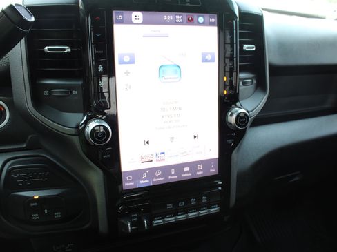 Certified 2026 RAM 2500 Tradesman AWD/4WD image 27