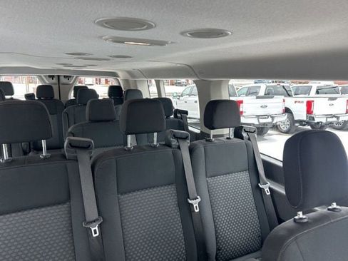 Used 2022 Ford Transit 350 XLT image 17