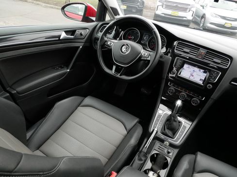 Used 2015 Volkswagen Golf TDI SEL FWD image 9