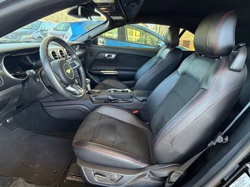 Used 2019 Ford Mustang GT Premium w/ Equipment Group 401A image 90