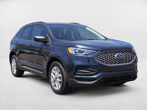 New 2024 Ford Edge SE image 7