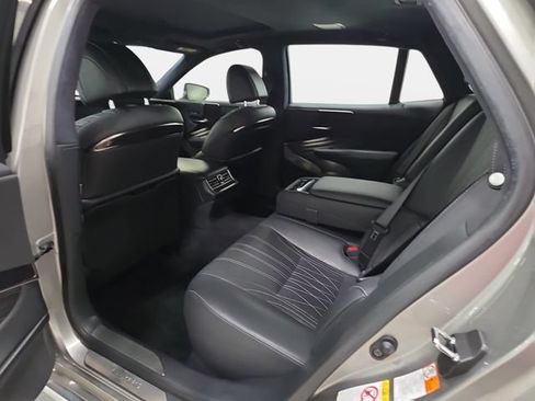 Used 2018 Lexus LS 500 AWD w/ Interior Upgrade Package image 12