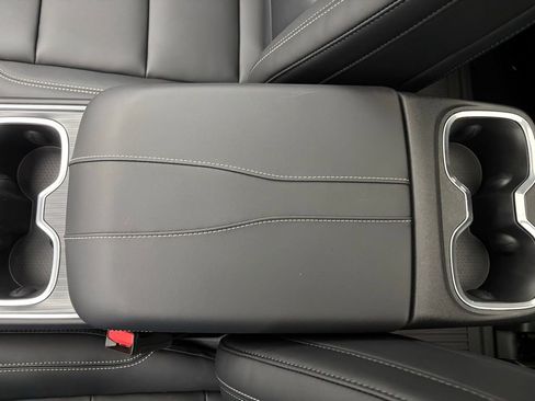 New 2026 GMC Acadia Elevation w/ Elevation Premium Package image 32