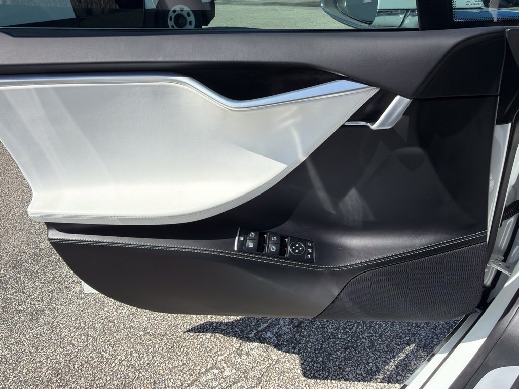 Used 2017 Tesla Model S 100D AWD/4WD image 21
