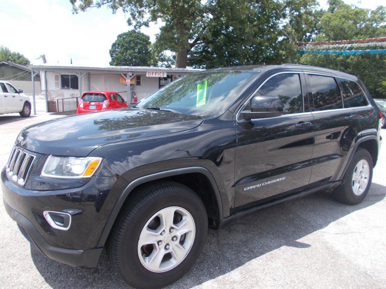 Used 2015 Jeep Grand Cherokee Laredo RWD image 1