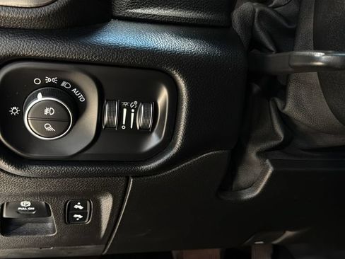 Used 2019 RAM 1500 Sport w/ Level 2 Equipment Group AWD/4WD image 32