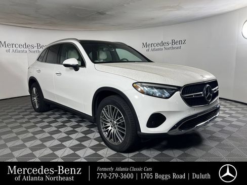 Used 2026 Mercedes-Benz GLC 300 image 1