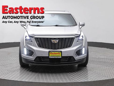 Used 2020 Cadillac XT5 Premium Luxury FWD image 2