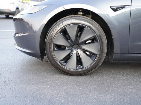 Used 2026 Tesla Model 3 RWD image 15