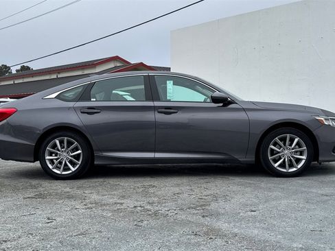 Used 2022 Honda Accord LX image 3