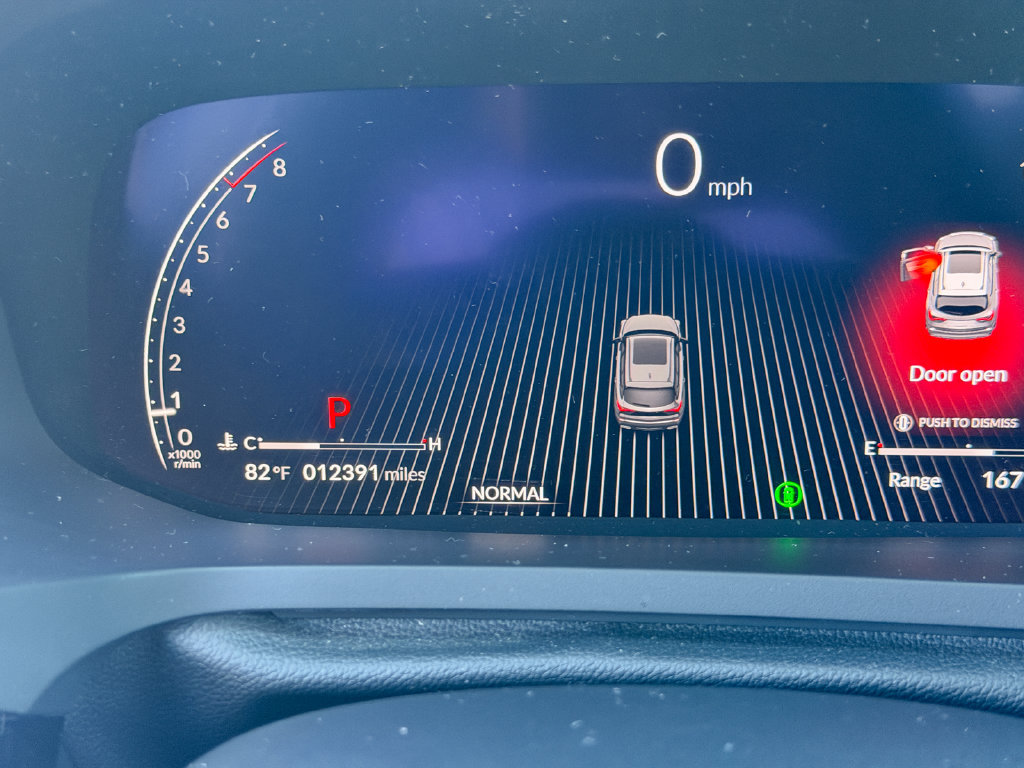 Used 2025 Acura MDX w/ Technology Package FWD image 16