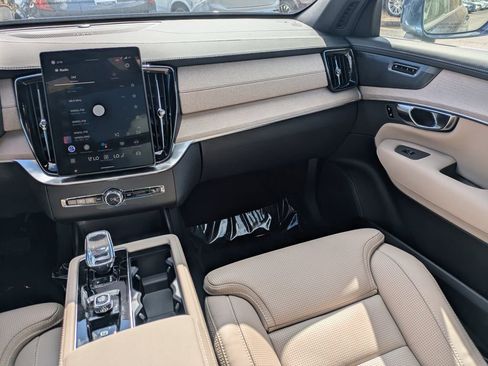 New 2026 Volvo XC90 T8 Ultra w/ Protection Package Premier AWD/4WD image 20