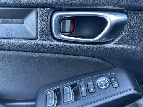 Used 2025 Honda Civic Sport image 12