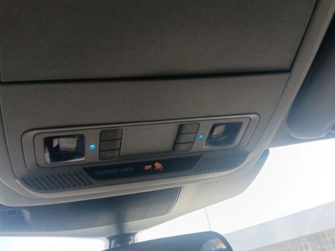 Used 2024 Ford Explorer XLT w/ Equipment Group 202A image 18