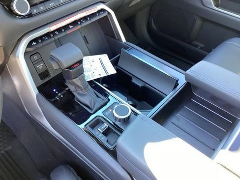 New 2025 Toyota Tundra Platinum image 29