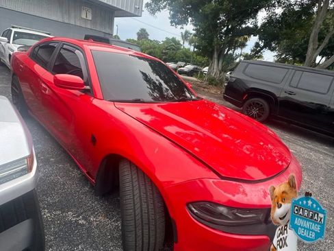 Used 2015 Dodge Charger R/T RWD image 3
