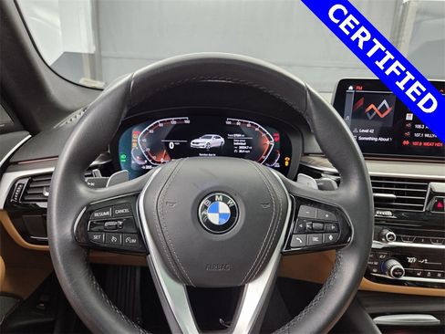 Certified 2022 BMW 540i w/ Premium Package image 29
