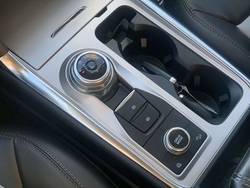 Used 2022 Ford Explorer XLT w/ Equipment Group 202A image 20