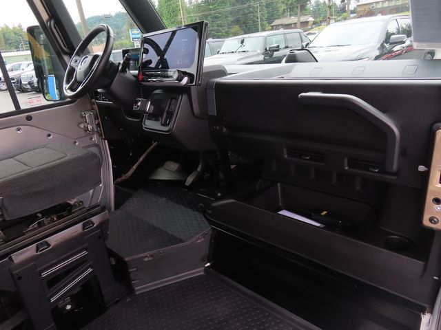 Used 2023 Chevrolet Brightdrop 600 w/ Active Safety Package 2 AWD/4WD image 38