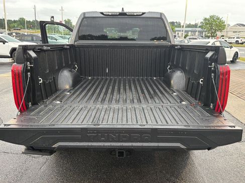 Used 2023 Toyota Tundra SR5 w/ SR5 Convenience Package AWD/4WD image 32