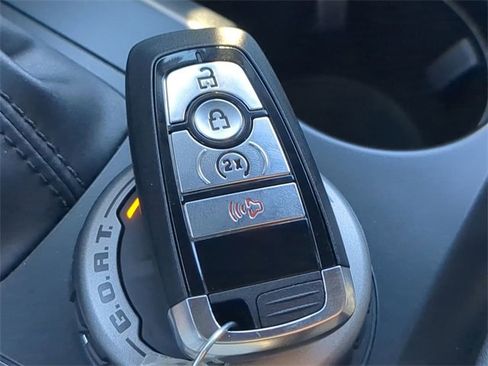 New 2025 Ford Bronco Outer Banks w/ Sasquatch Package image 15