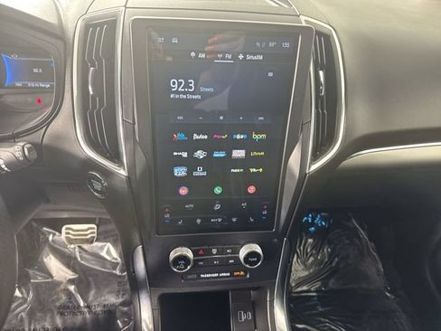 Used 2023 Ford Edge ST AWD/4WD image 6