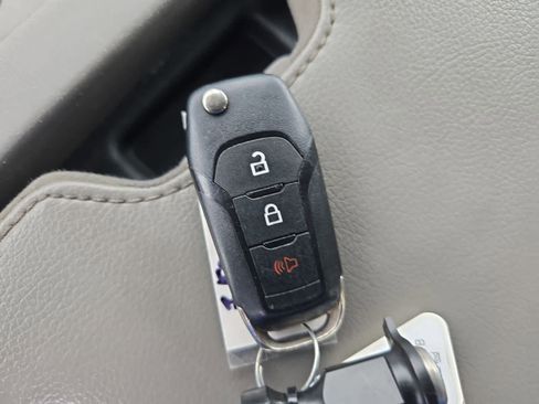 Used 2019 Ford F250 XL w/ Power Equipment Group image 37