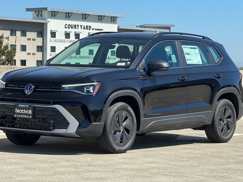 New 2026 Volkswagen Taos S FWD image 8