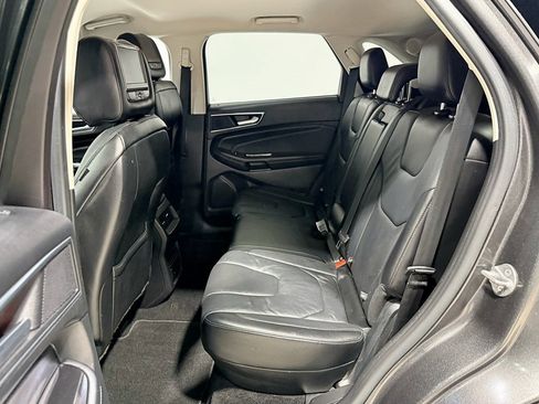 Used 2016 Ford Edge Titanium w/ Technology Package image 20