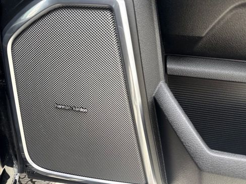 Used 2025 RAM 3500 Laramie AWD/4WD image 19