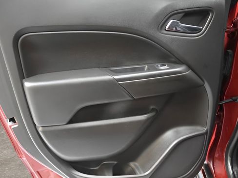 Used 2018 Chevrolet Colorado ZR2 image 35