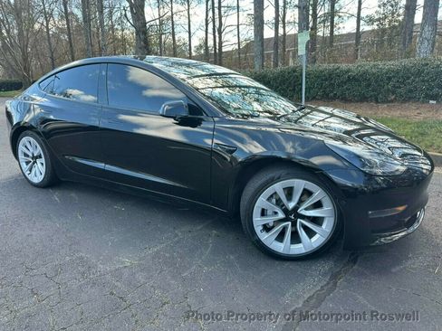 Used 2022 Tesla Model 3 Long Range image 2