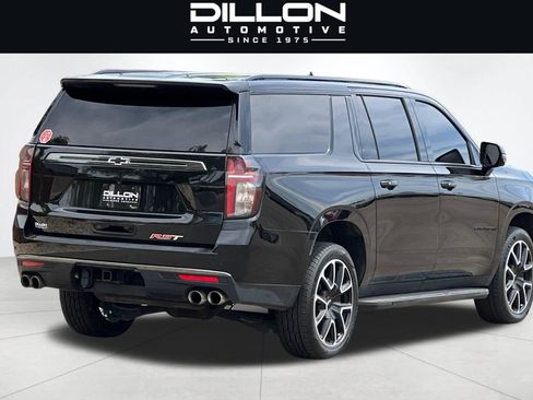 Used 2022 Chevrolet Suburban RST w/ Sport Performance Package AWD/4WD image 4