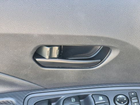 Used 2025 Nissan Versa S w/ Trunk Package FWD image 12