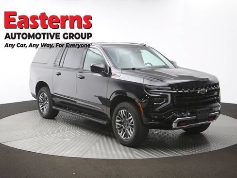 Used 2025 Chevrolet Suburban Z71 AWD/4WD image 52