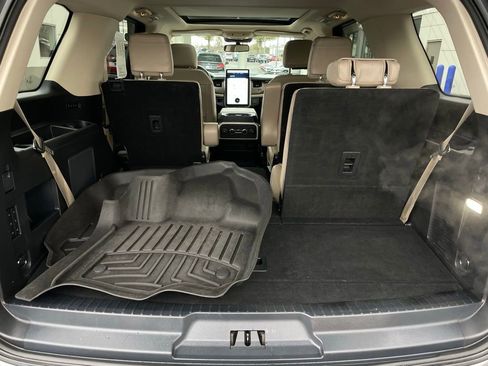 Used 2022 Ford Expedition Limited image 43