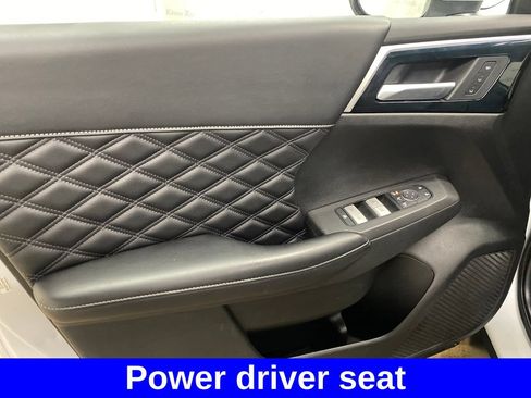 Used 2022 Mitsubishi Outlander SEL AWD/4WD image 9