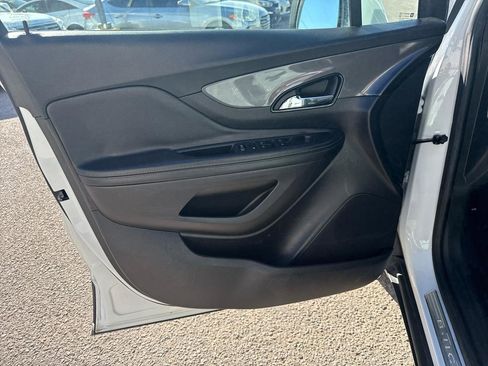 Used 2020 Buick Encore Preferred image 12