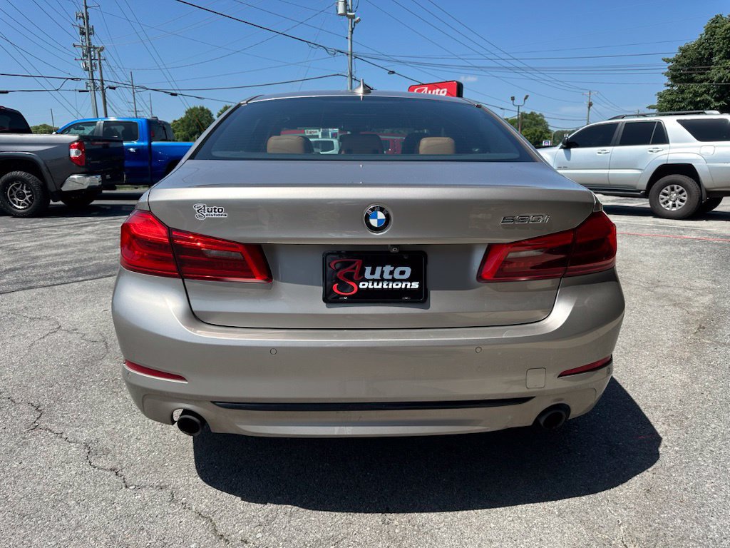 Used 2017 BMW 530i RWD image 5