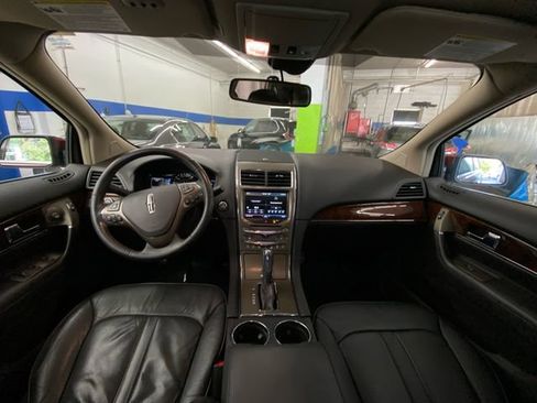 Used 2015 Lincoln MKX AWD w/ Equipment Group 102A image 29