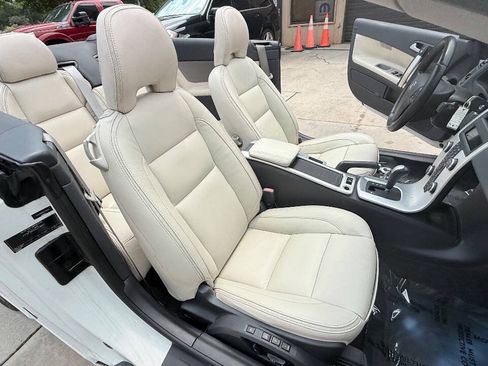 Used 2013 Volvo C70 T5 FWD image 40