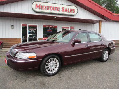 Used 2006 Lincoln Town Car Signature