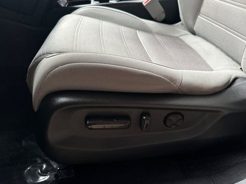 Used 2021 Honda CR-V EX image 13