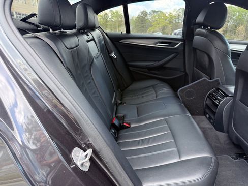 Used 2019 BMW 540i w/ M Sport Package image 40