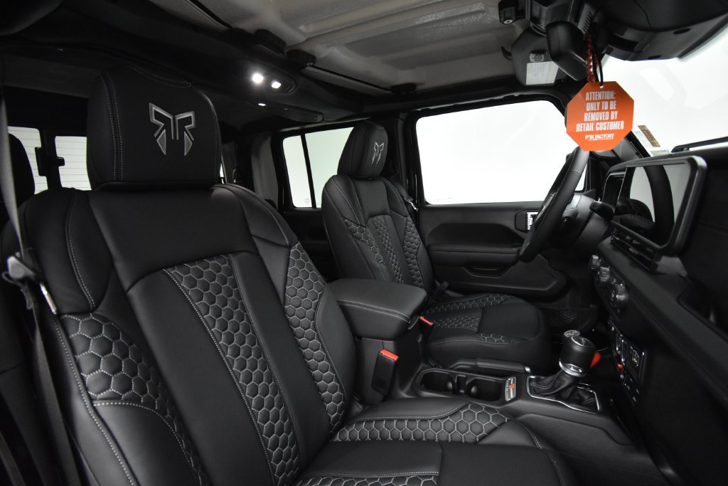 New 2026 Jeep Gladiator Rubicon w/ Technology Group AWD/4WD image 20