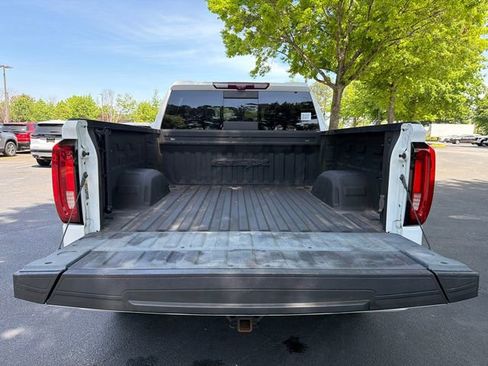 Used 2022 GMC Sierra 1500 AT4X AWD/4WD image 18
