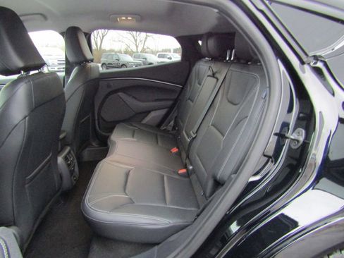 Used 2025 Ford Mustang Mach-E Premium image 37