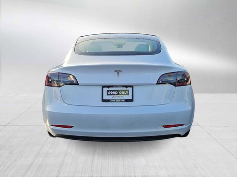 Used 2023 Tesla Model 3 Standard Range image 7