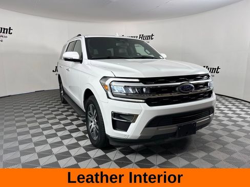 Used 2024 Ford Expedition Limited image 5