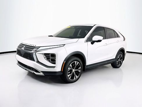 Used 2022 Mitsubishi Eclipse Cross SEL image 3